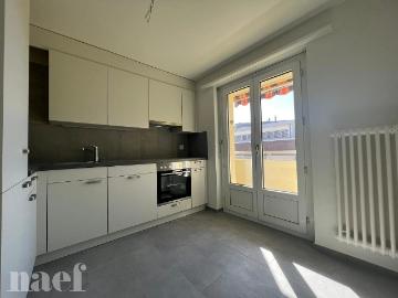 Beau 3 pièces avec balcon à la Chaux de Fonds