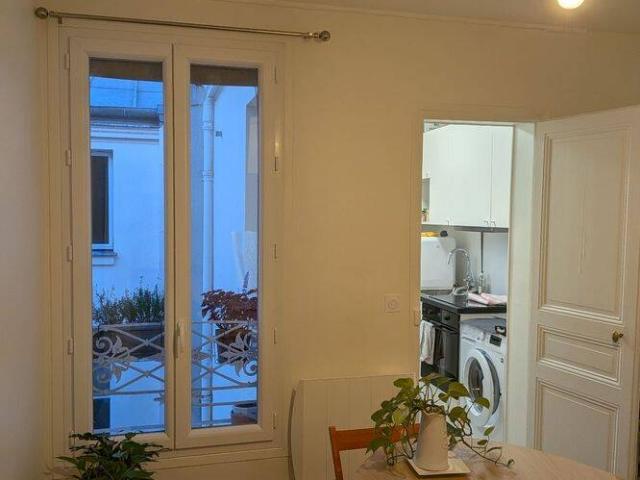 Beau 3 PIÈCES avec Balcons