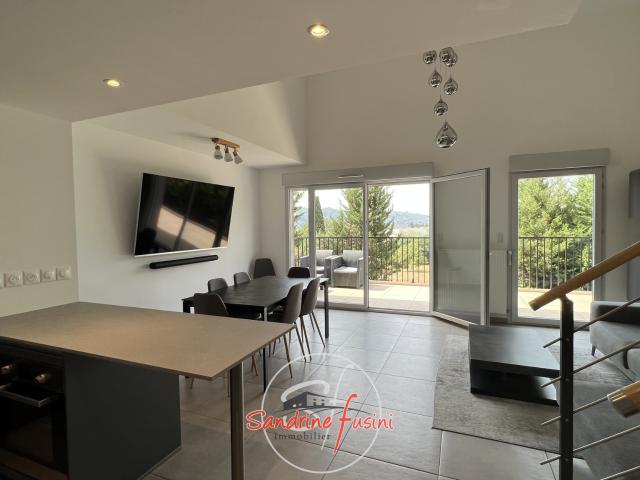 Beau 3 pièces en duplex loué MEUBLE