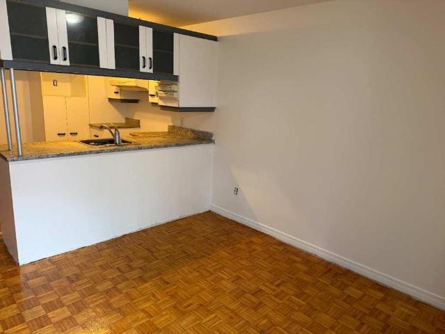 Beau 4 1/2 à louer To rent, Ahuntsic Cartierville. Occupation immédiate. Nouveau Prix