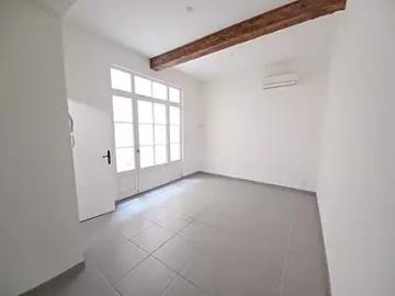 Beaucaire 30300 Location appartement 3 pièces t3