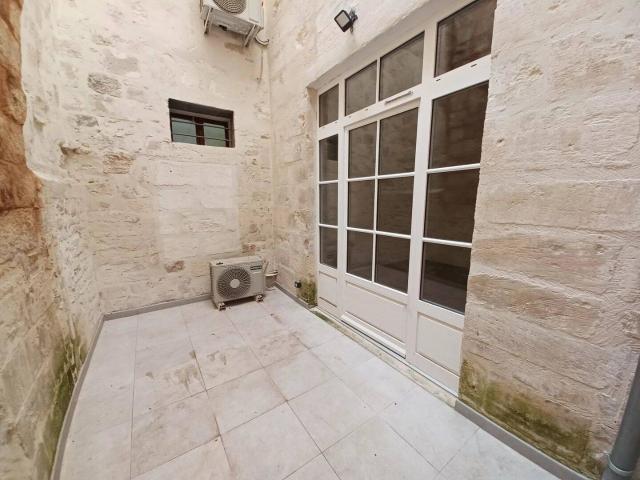 BEAUCAIRE Barbès