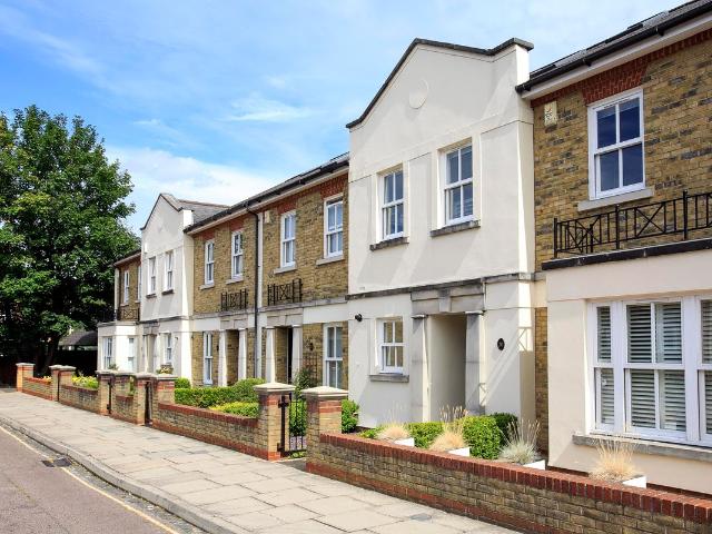 Beauchamp Road, Twickenham TW1, 3 bed end terrace house to rent, £3,500 pcm | PrimeLocation