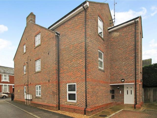 Beaudesert, Bedfordshire LU7 1 bed flat to rent £950 pcm £219 pw