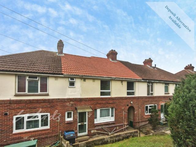 Beaufoy Terrace Dover CT17 4 bed semi detached house to rent £1,600 pcm £369 pw