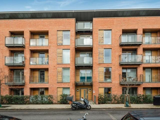 Beaufort Court, Maygrove Road, West Hampstead NW6, 3 bed flat to rent, £4,400 pcm | PrimeLocation