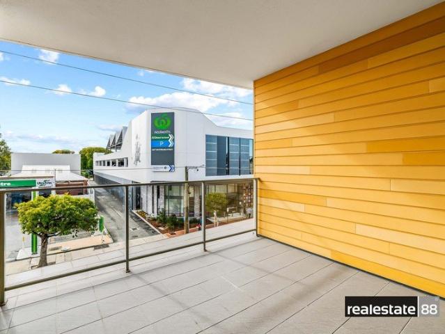 Beaufort, Lifestyle, Convenience: Stylish North Facing Luxton Living!