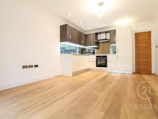 Beaufort Road, London, KT1 2TQ, United Kingdom | 2 bed apartment for rent #136500493 | Rentberry