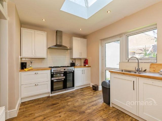 Beaufort Road, St. George, Bristol, BS5 5 bed house to rent £2,400 pcm £554 pw