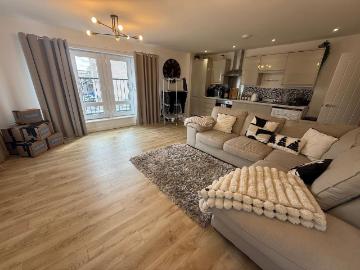 Beaufort Road, Staple Hill, BS16 2 bed flat to rent £1,475 pcm £340 pw