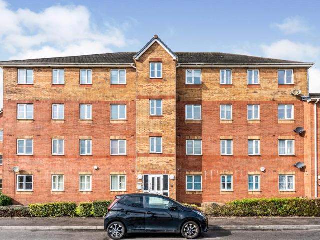 Beaufort Square, CARDIFF, CF24 2 bed flat to rent £1,200 pcm £277 pw