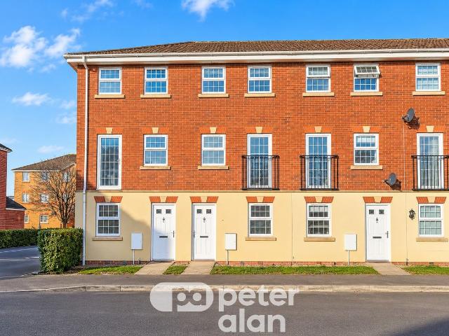 Beaufort Square, Cardiff CF24, 3 bed town house to rent, £1,400 pcm | PrimeLocation