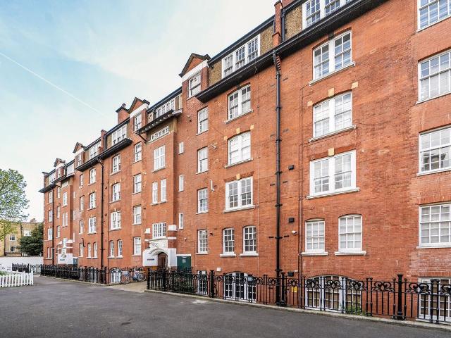 Beaufort Street, Kings Road, London SW3, 2 bed flat to rent, £3,200 pcm | PrimeLocation