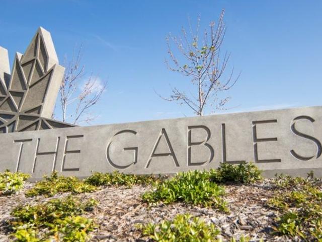 BEAUTIFUL GRANNY FLAT IN THE GABLES ESTATE