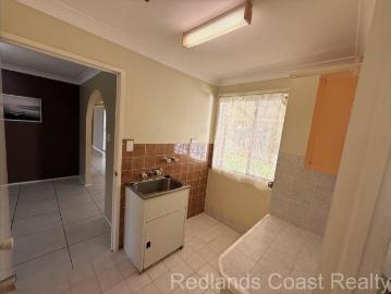House to rent in Macleay Island - Garden