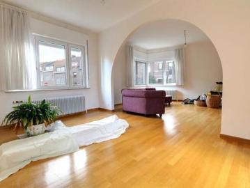 1160, Bruxelles-Capitale - Parking