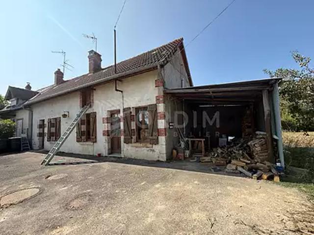Beaulieu sur Loire 45630 Achat / Vente maison 3 pièces t3 au dernier étage jardin