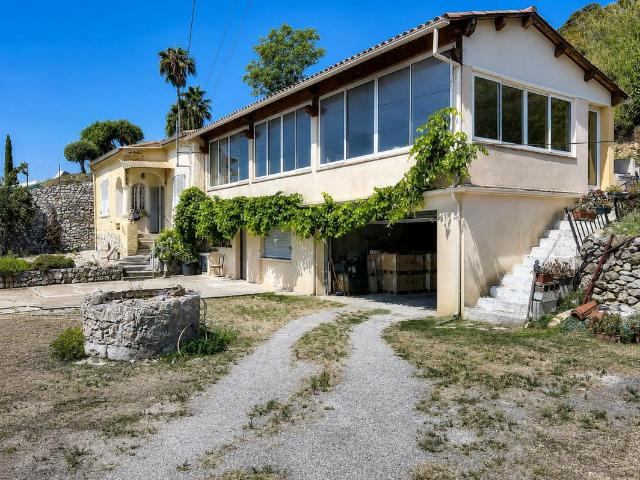 Beaulieu sur Mer Propriété avec vue panoramique mer