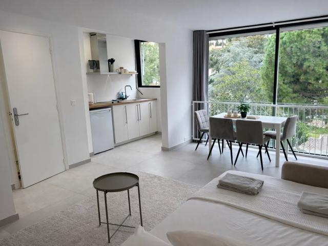 Beaulieu Sur Mer – Studio lumineux avec balcon, parking et c. 30m² Beaulieu sur Mer