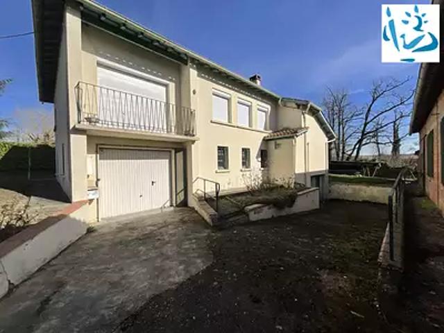 Beaumont de Lomagne 82500 Achat / Vente maison 7 pièces t7 parking