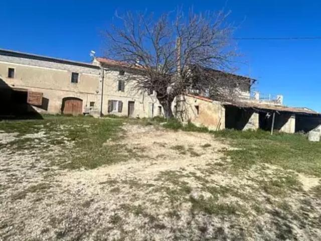 Beaumont de Pertuis 84120 Achat / Vente maison 17 pièces t17 jardin terrasse
