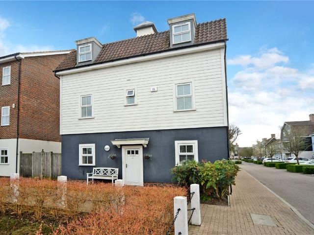 Beaumont Drive, Worcester Park KT4, 4 bed detached house to rent, £3,000 pcm | PrimeLocation