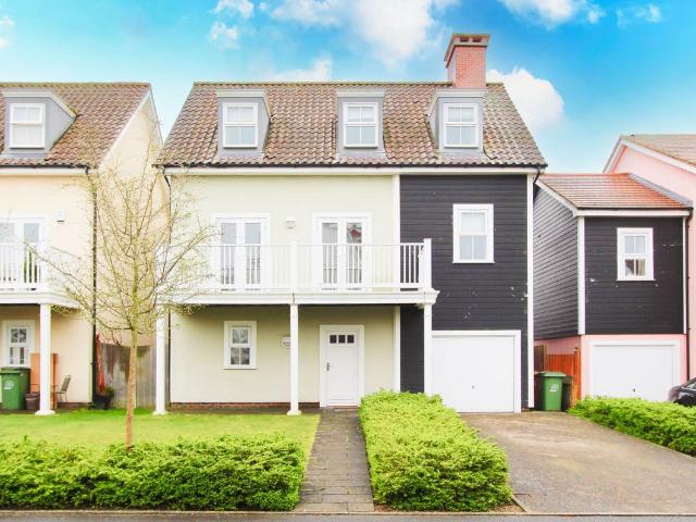Beaumont Drive, Worcester Park KT4, 4 bed detached house to rent, £3,950 pcm | PrimeLocation