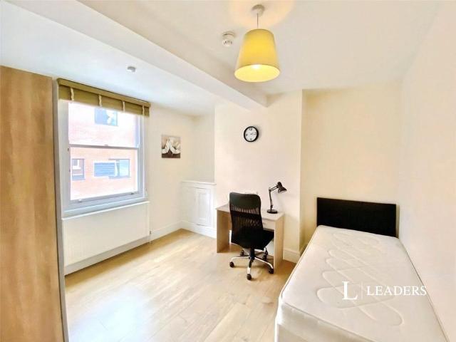 Beaumont Fee, Lincoln, LN1 1 bed in a house share to rent £545 pcm £126 pw