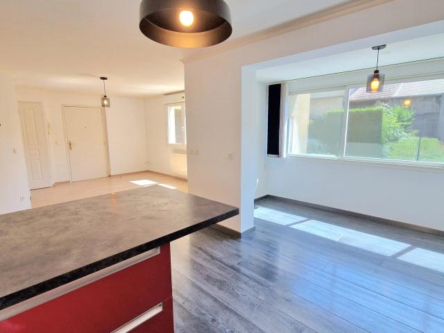 Beaumont le Châble 74160: T3 avec un extérieur et un garage