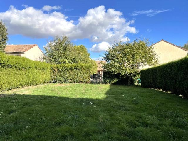 BEAUMONT LE ROGER T4 de 85 m²