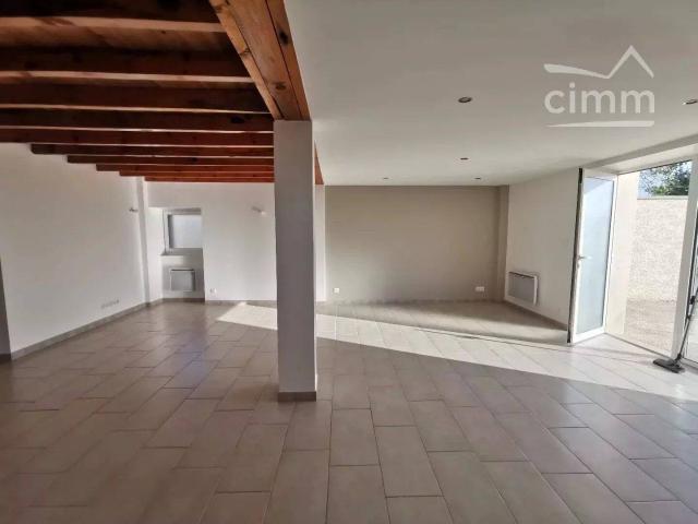 BEAUMONT LES VALENCE, en campagne, maison de 86 m² habitables, 2