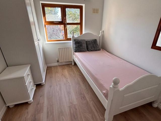 Beaumont Place, Isleworth TW7, 4 bed shared accommodation to rent, £725 pcm | PrimeLocation