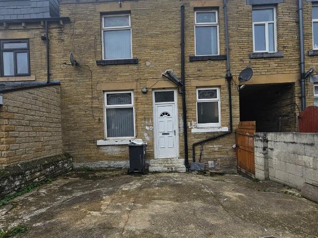 Beaumont Road, Bradford BD8, 3 bed terraced house to rent, £725 pcm | PrimeLocation