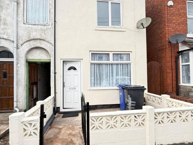 Beaumont Road, Halesowen B62, 3 bed terraced house to rent, £1,000 pcm | PrimeLocation