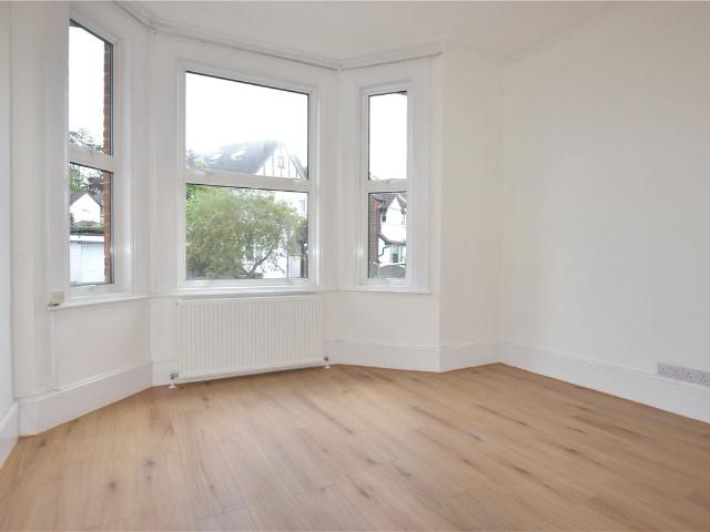 Beaumont Road, Purley CR8, 2 bed flat to rent, £1,550 pcm | PrimeLocation