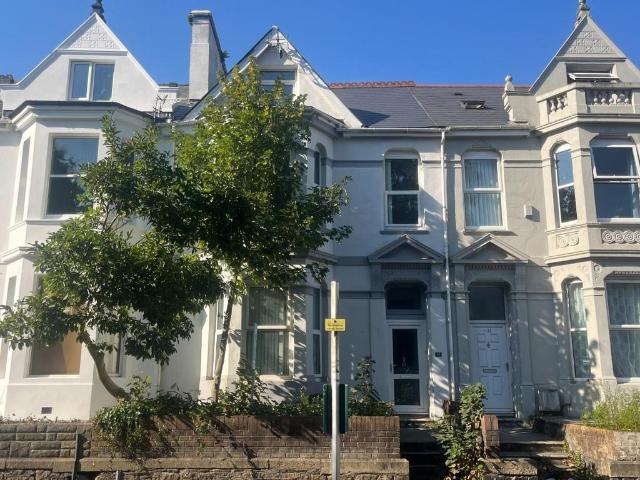 Beaumont Road, Plymouth PL4 6 bed house to rent £3,250 pcm £750 pw