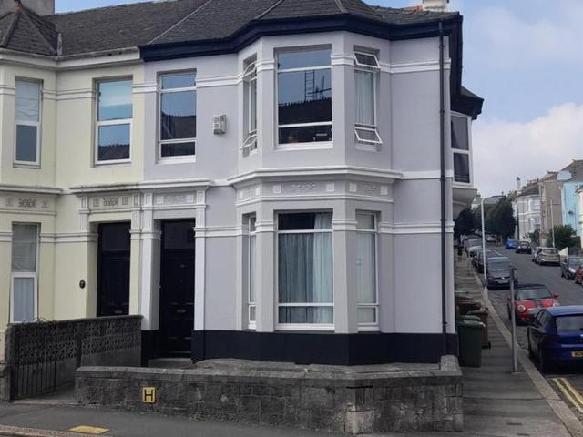 Beaumont Road, Plymouth PL4 6 bed house to rent £3,302 pcm £762 pw
