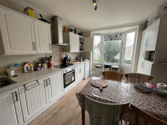 Beaumont Road, Plymouth PL4, 6 bed shared accommodation to rent, £542 pcm | PrimeLocation