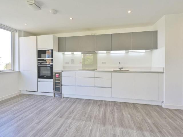 Beaumont Road, Southfields, London, SW19 1 bed flat to rent £2,100 pcm £485 pw