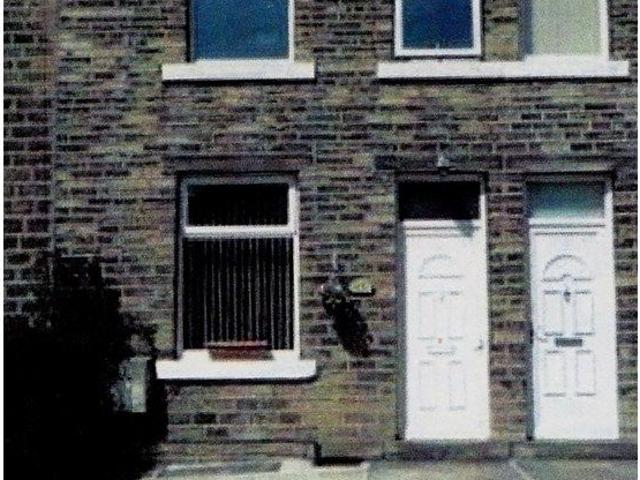 Beaumont Street, Moldgreen, Huddersfield HD5, 2 bed terraced house to rent, £675 pcm | PrimeLocation