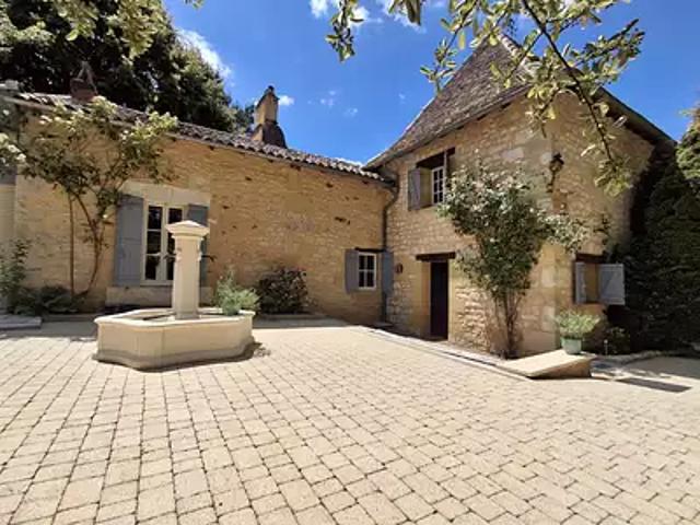 Beaumontois en Périgord 24440 Achat / Vente maison 8 pièces t8 piscine parking
