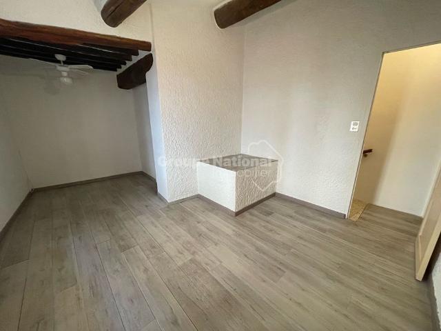 BEAUMES DE VENISE MAISON DE VILLAGE T3