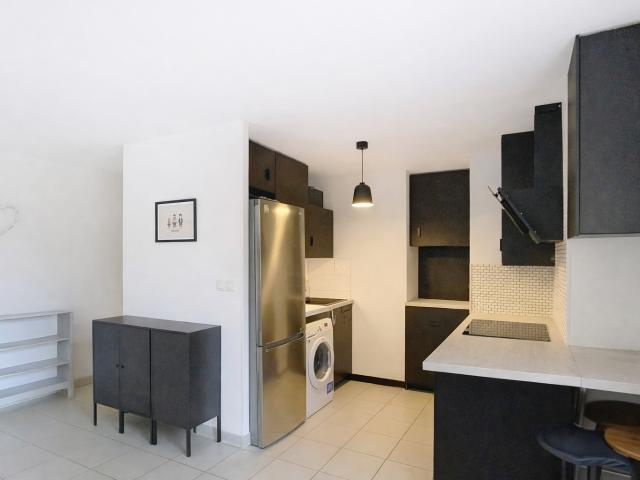 BEAUNE: Appartement 2 chambres Balcon