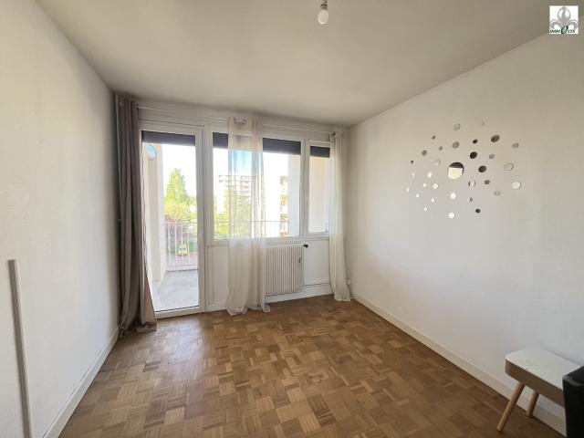 BEAUNE Résidence du Lac T3 chauffage compris avec balcon et cave