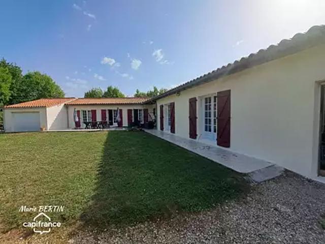 Beaussais Vitré 79370 Achat / Vente maison 7 pièces t7 jardin terrasse