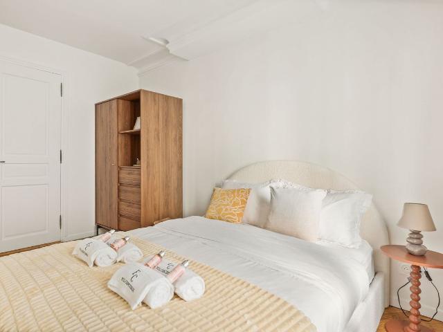 Beaurepaire Suite: Haussmann Style Apartment in Paris, Paris Amsterdam Apartments for Rent
