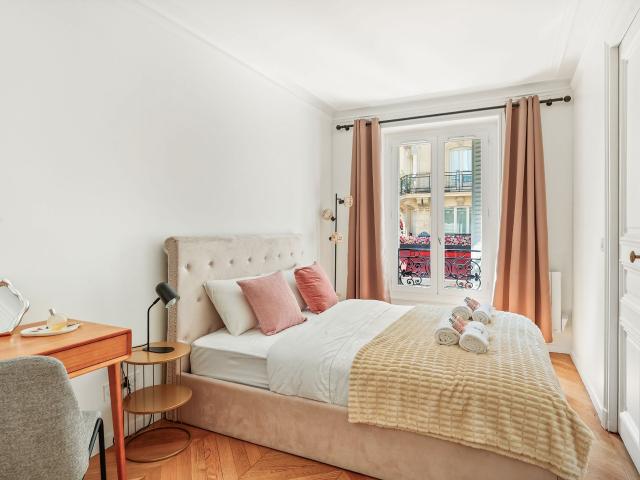 Beaurepaire Suite: Haussmann Style Apartment in Paris