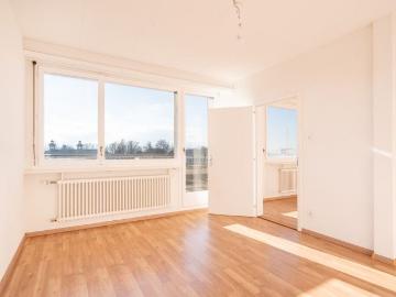 Beautiful 3.5 room apartment with balcony located in the city center of Lausanne