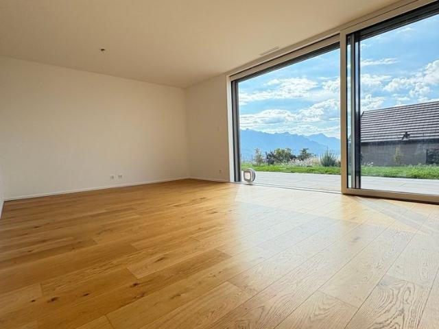 Beautiful 3.5 room apartment with garden and lake view in Chardonne