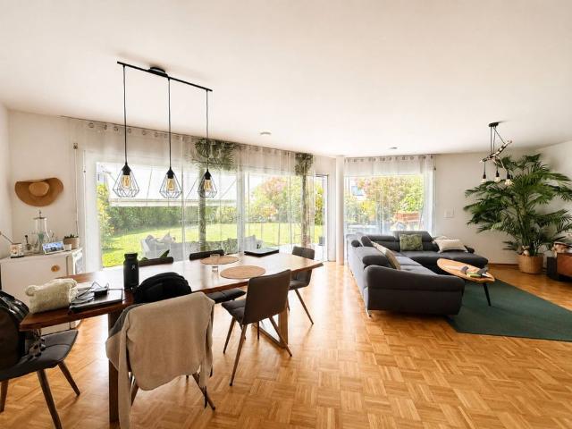Beautiful 3.5 room apartment with private garden near the lake